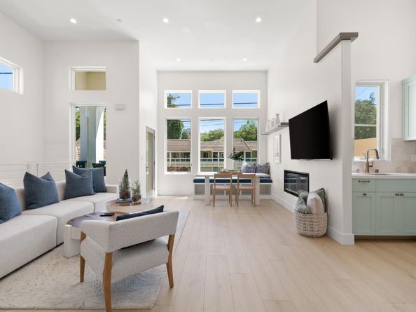 413 Capitola Avenue, Capitola CA 95010
