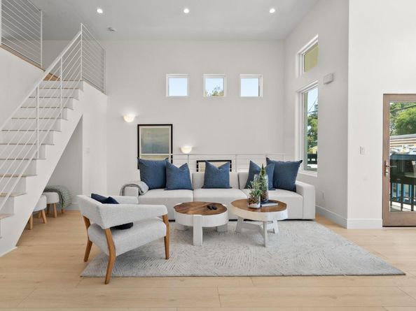413 Capitola Avenue, Capitola CA 95010