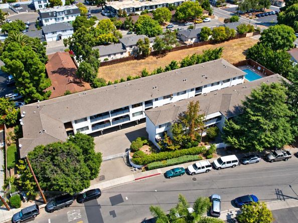 Latham, Mountain View CA 94040