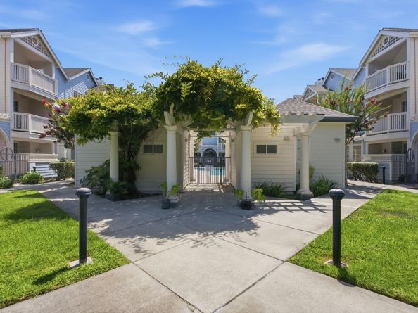 605 Arcadia Terrace 104, Sunnyvale CA 94085