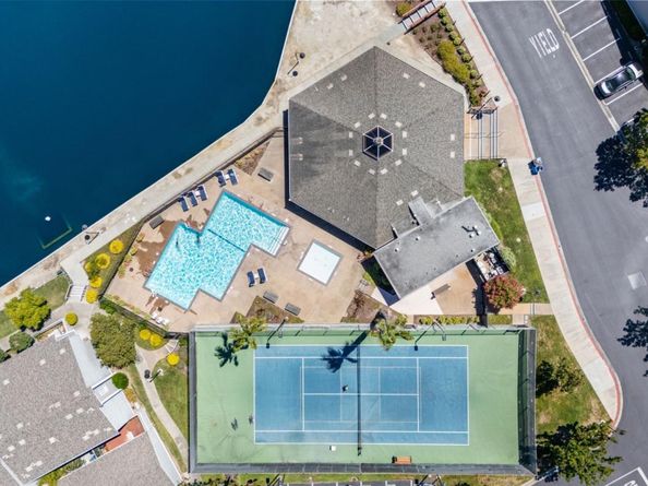 806 Norma Lane, Foster City CA 94404
