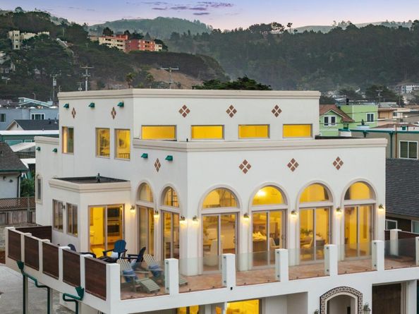 1669 Beach Boulevard, Pacifica CA 94044