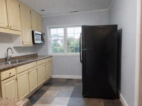 584 Vienna Street, San Francisco CA 94112