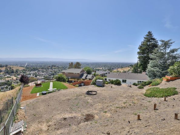 950 Macduff Court, San Jose CA 95127