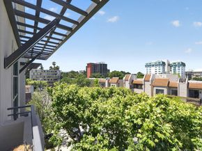 222 8th Avenue 304, San Mateo CA 94401
