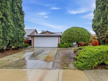 1481 Meadow Glen Way