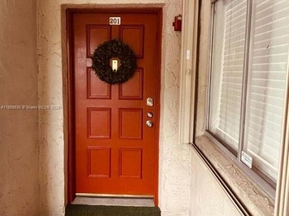3501 Inverrary Dr 201, Lauderhill FL 33319