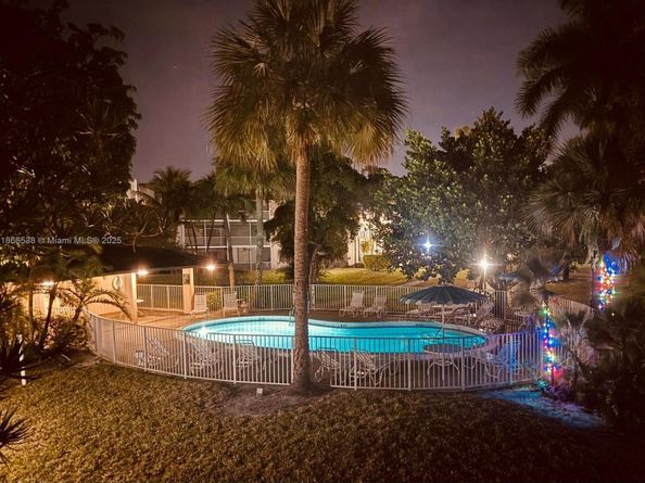 3501 Inverrary Dr 201, Lauderhill FL 33319