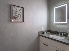 3318 Day Ave 7, Miami FL 33133