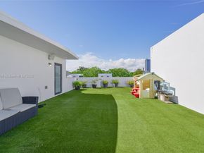 3318 Day Ave 7, Miami FL 33133