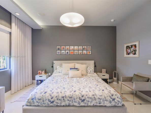 3318 Day Ave 7, Miami FL 33133