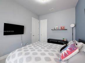 3318 Day Ave 7, Miami FL 33133