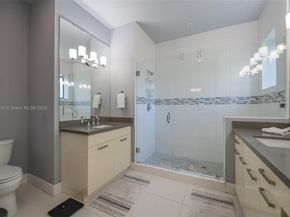 3318 Day Ave 7, Miami FL 33133