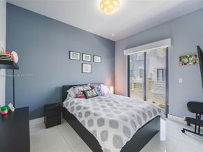 3318 Day Ave 7, Miami FL 33133