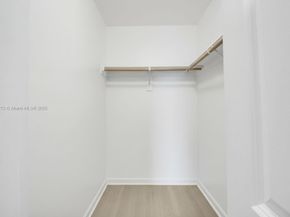 2125 NW 77th Way 203, Pembroke Pines FL 33024