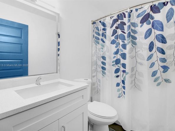 2125 NW 77th Way 203, Pembroke Pines FL 33024