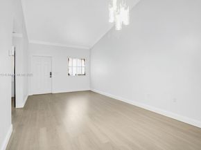 2125 NW 77th Way 203, Pembroke Pines FL 33024