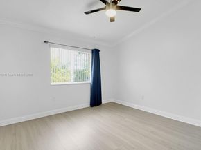 2125 NW 77th Way 203, Pembroke Pines FL 33024