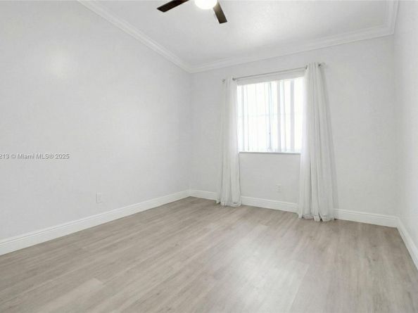 2125 NW 77th Way 203, Pembroke Pines FL 33024