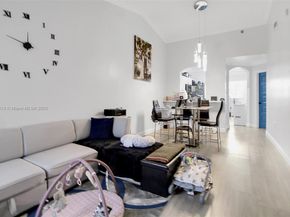 2125 NW 77th Way 203, Pembroke Pines FL 33024