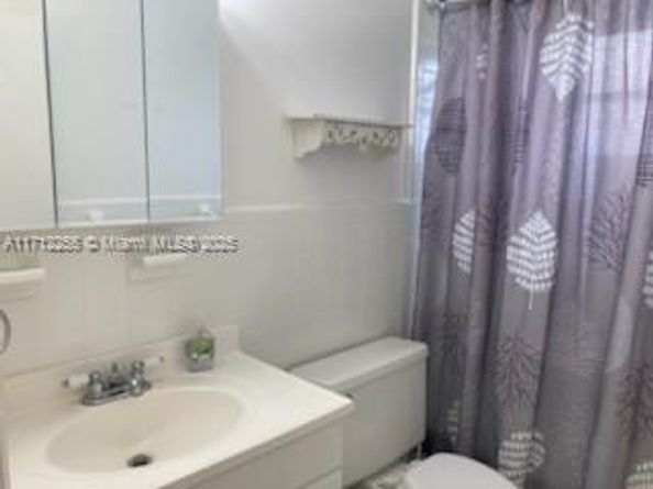1100 NE 9th Ave 305, Fort Lauderdale FL 33304