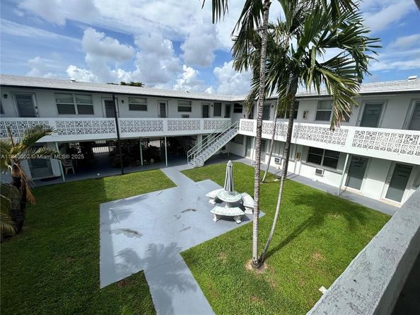 1717 Rodman St 15, Hollywood FL 33020