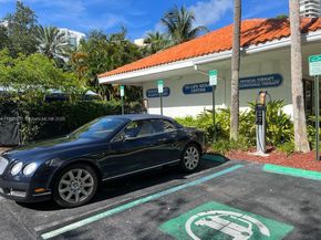 3530 Mystic Pointe Dr 408, Aventura FL 33180