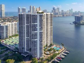 3530 Mystic Pointe Dr 408, Aventura FL 33180