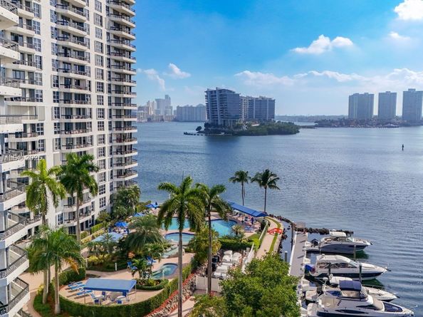 3530 Mystic Pointe Dr 408, Aventura FL 33180