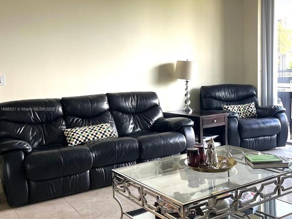 3530 Mystic Pointe Dr 408, Aventura FL 33180