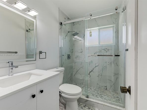 97 NW 47th Ct, Miami FL 33126