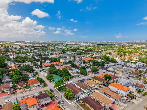97 NW 47th Ct, Miami FL 33126