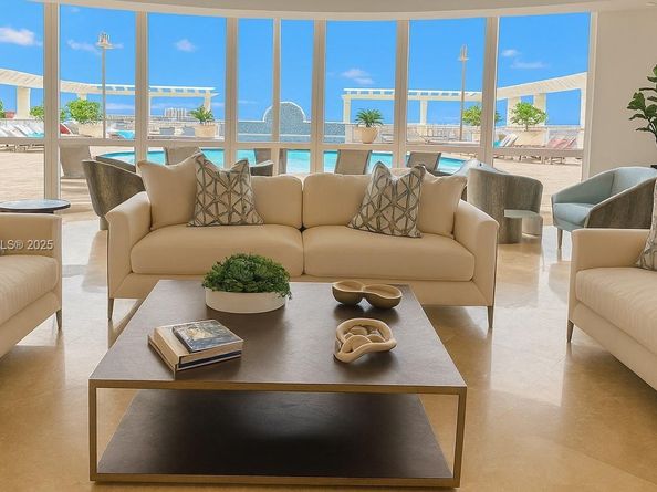 511 SE 5th Ave 1408, Fort Lauderdale FL 33301