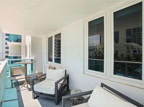 2301 Collins Ave 407, Miami Beach FL 33139