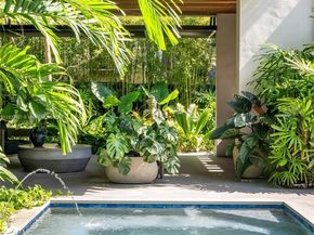 3910 Battersea Rd, Miami FL 33133