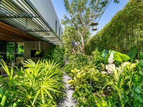 3910 Battersea Rd, Miami FL 33133