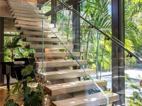 3910 Battersea Rd, Miami FL 33133