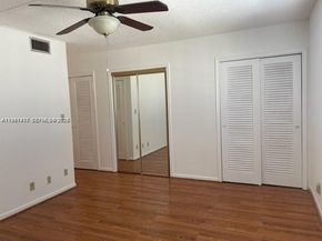 301 NE 14th Ave 702, Hallandale Beach FL 33009