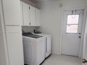 Undisclosed Address #A11860735, Coral Springs FL 33071