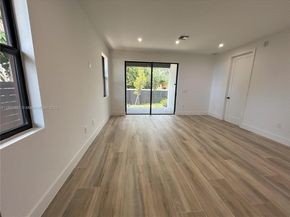 2254 Greene St, Hollywood FL 33020