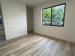 2254 Greene St, Hollywood FL 33020