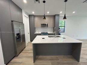 2254 Greene St, Hollywood FL 33020