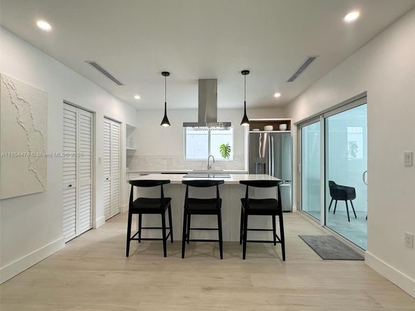 4430 SW 11th St, Miami FL 33134