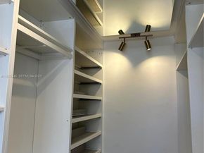 708 SE 3rd Ave Ext 201, Hallandale Beach FL 33009