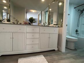 1700 Embassy Dr 204, West Palm Beach FL 33401