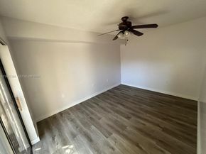 1700 Embassy Dr 204, West Palm Beach FL 33401