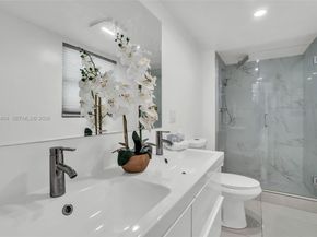 1055 NE 144th St, North Miami FL 33161