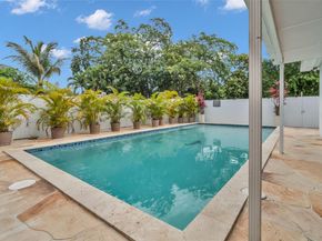 1055 NE 144th St, North Miami FL 33161