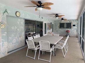 2111 NE 42nd Ct 103W, Lighthouse Point FL 33064