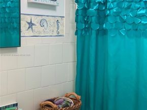 2111 NE 42nd Ct 103W, Lighthouse Point FL 33064